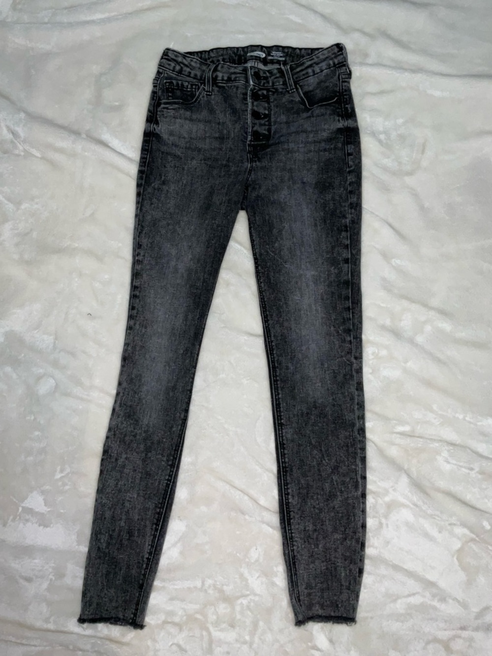 Old Navy Rockstar Super Skinny Black Acid-Wash Jeans